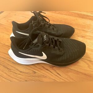 Nike Zoom Pegasus 37 Women’s 7.5 Black/White Sneakers